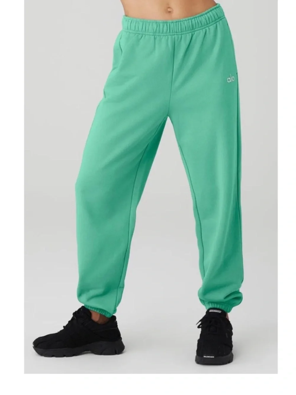 Alo Women’s Accolade Lettuce Green Sweatpants XL